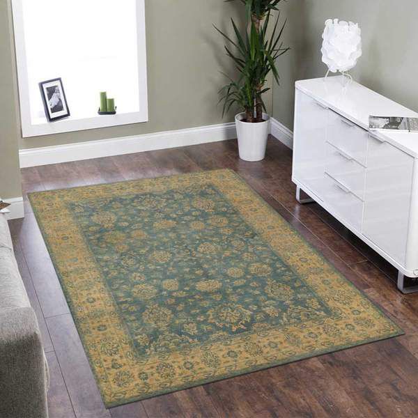 Traditional floor rugs